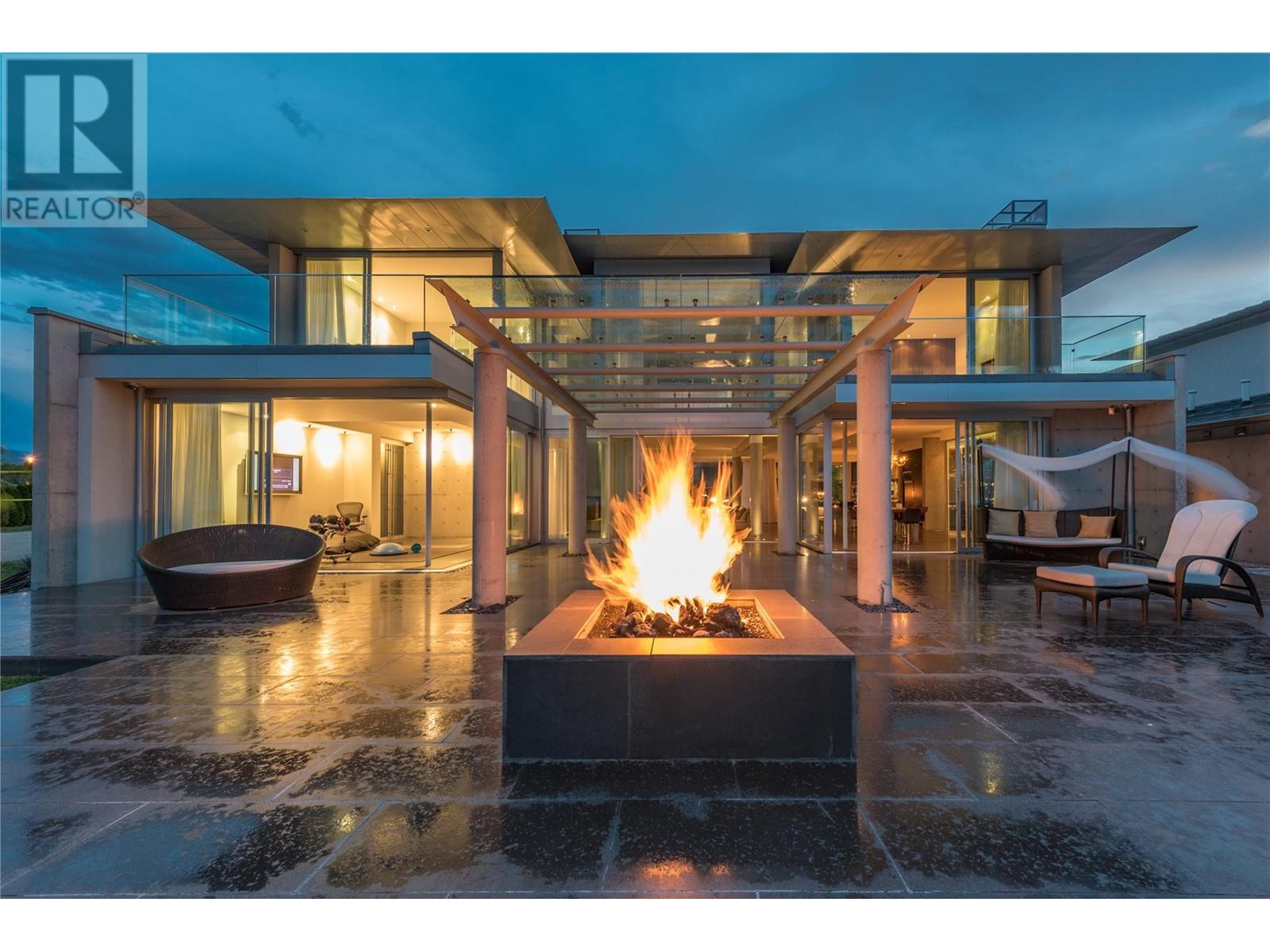2550 Landry Crescent