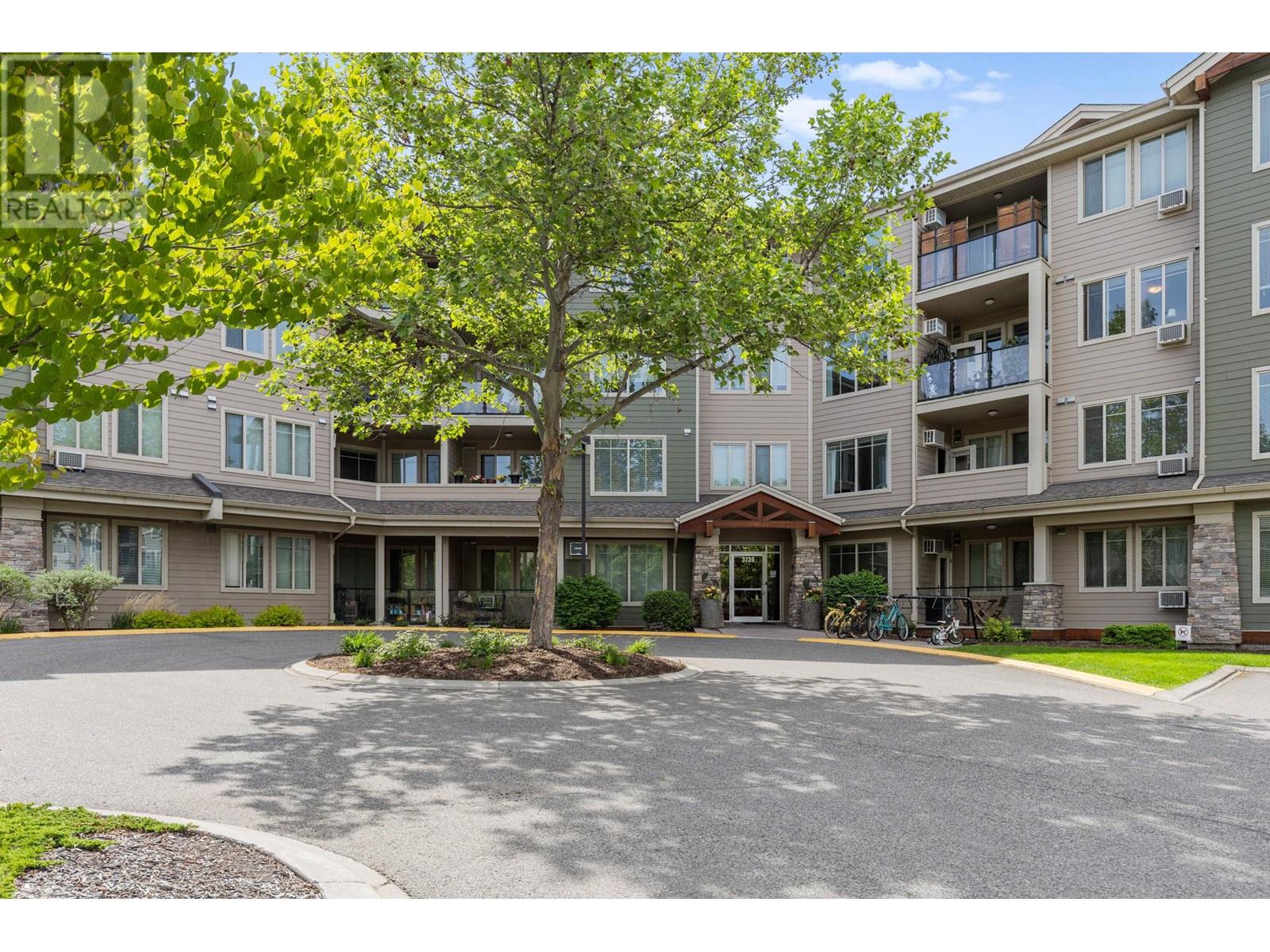 3739 Casorso Road Unit# 111