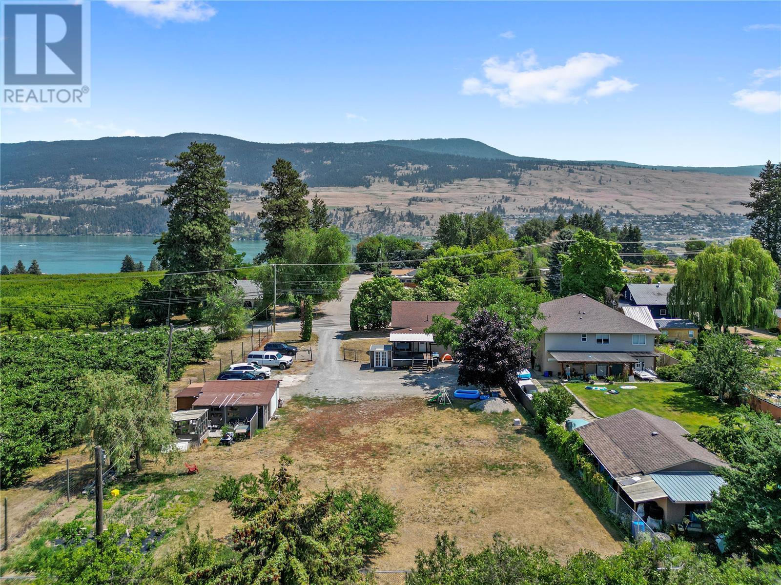 11592 Okanagan Centre Road E