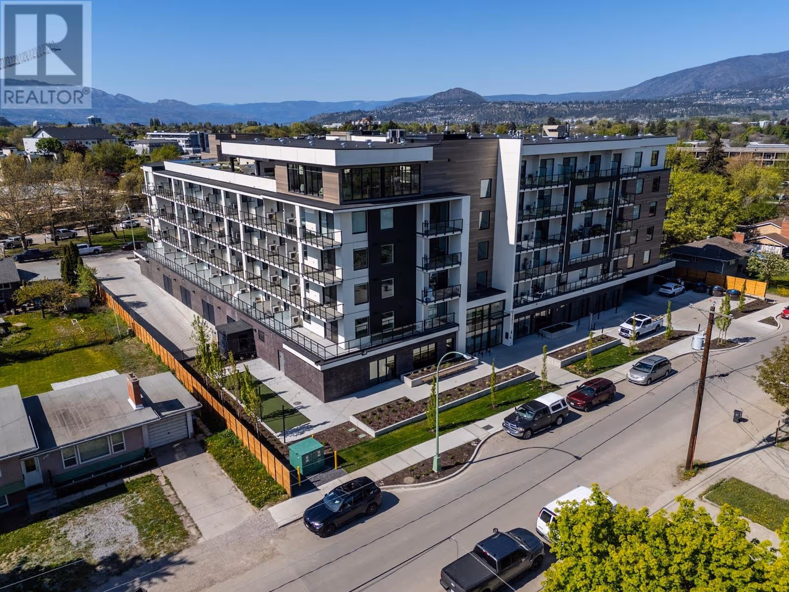 1301 Belaire Avenue Unit# 615