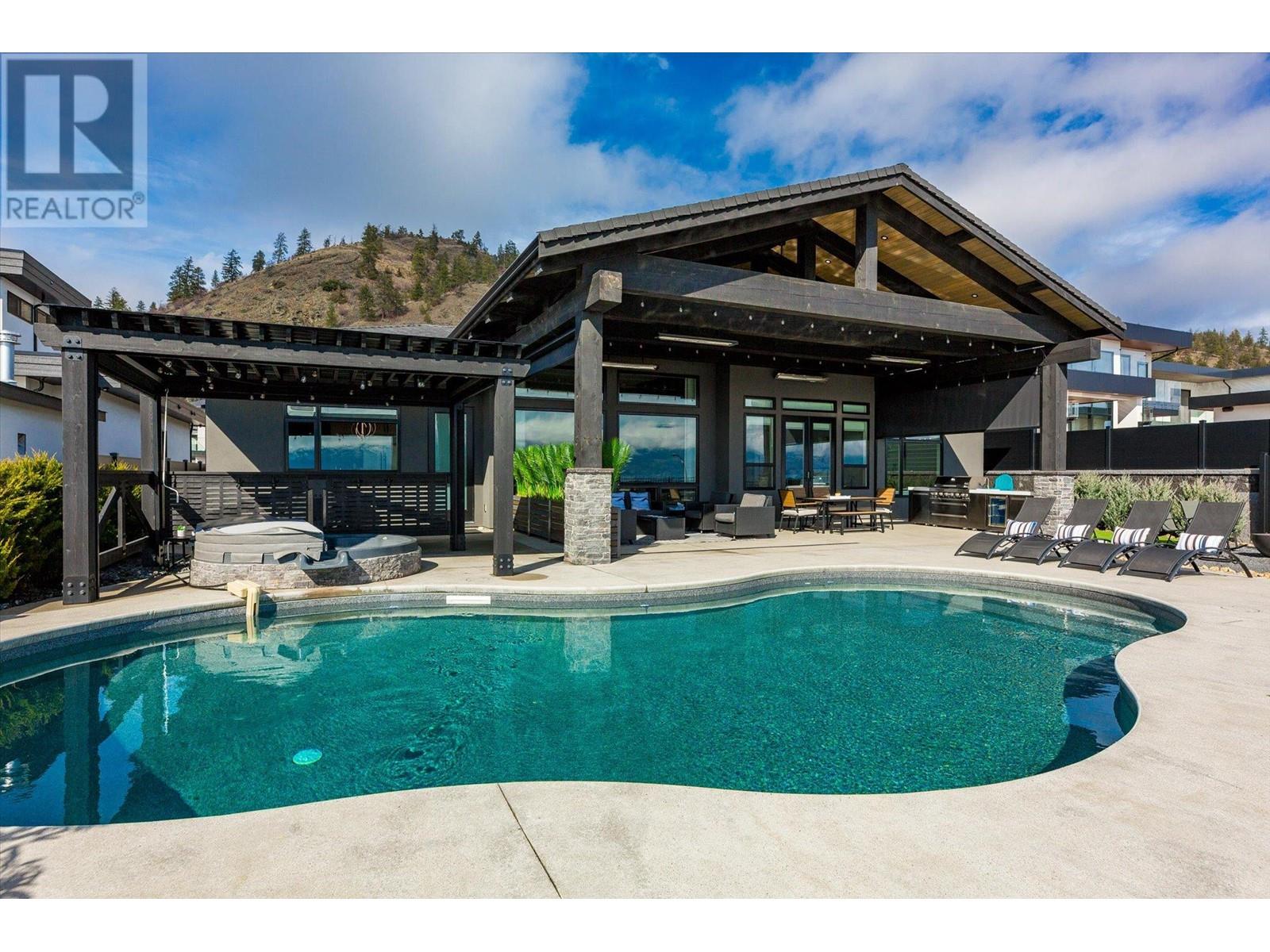 1547 Cabernet Way