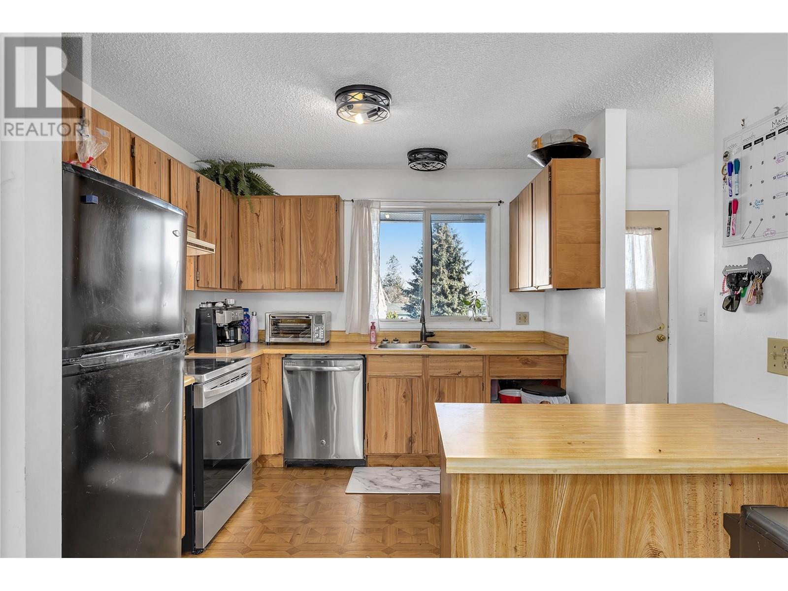 290 Highway 33 E Unit# 206
