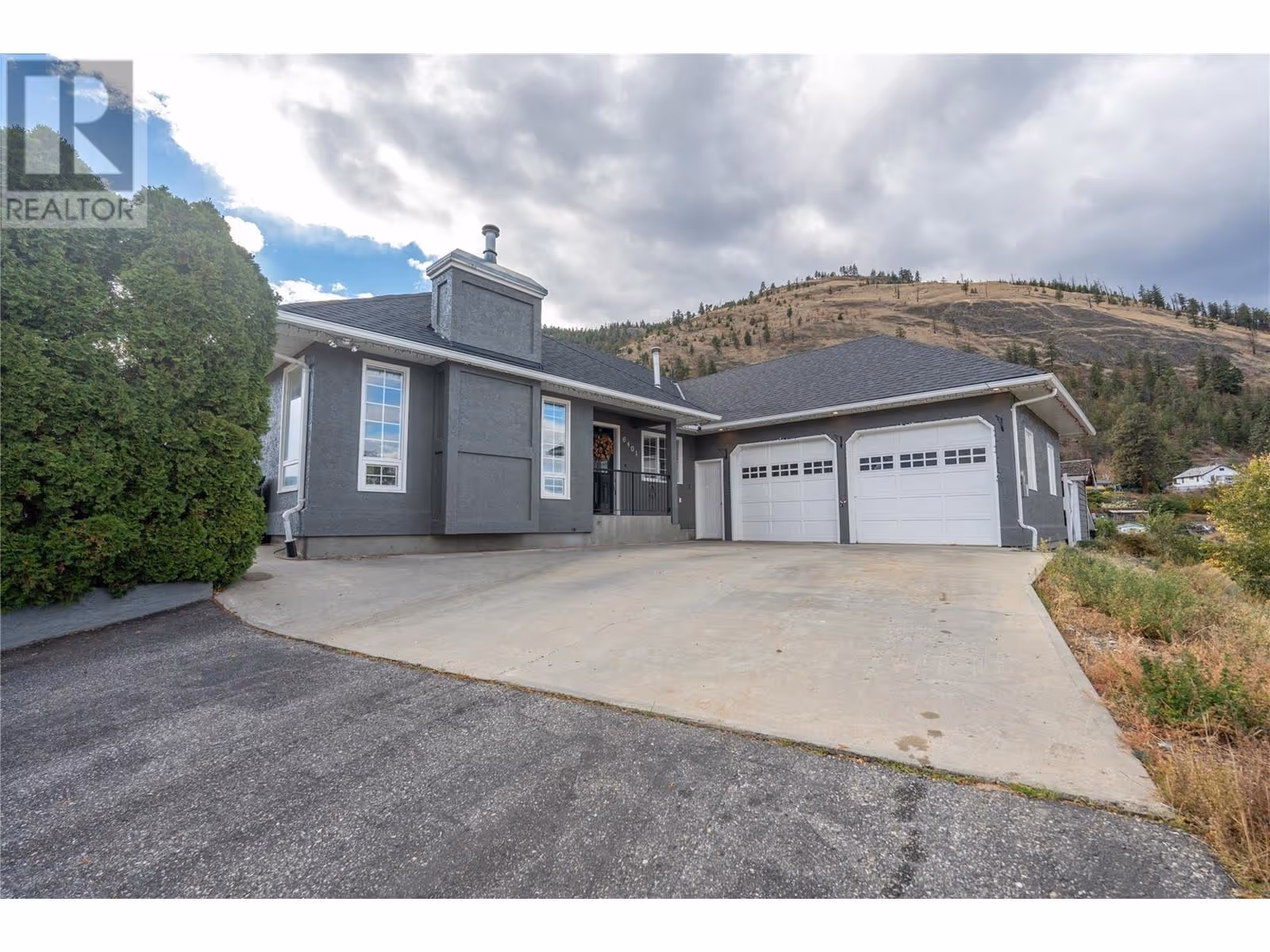 6401 Harrison Heights