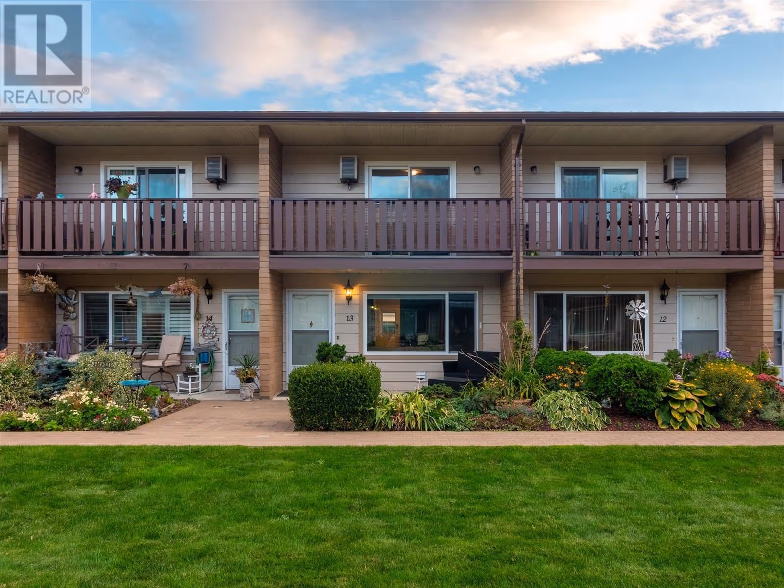 13707 Dickson Avenue Unit# 13