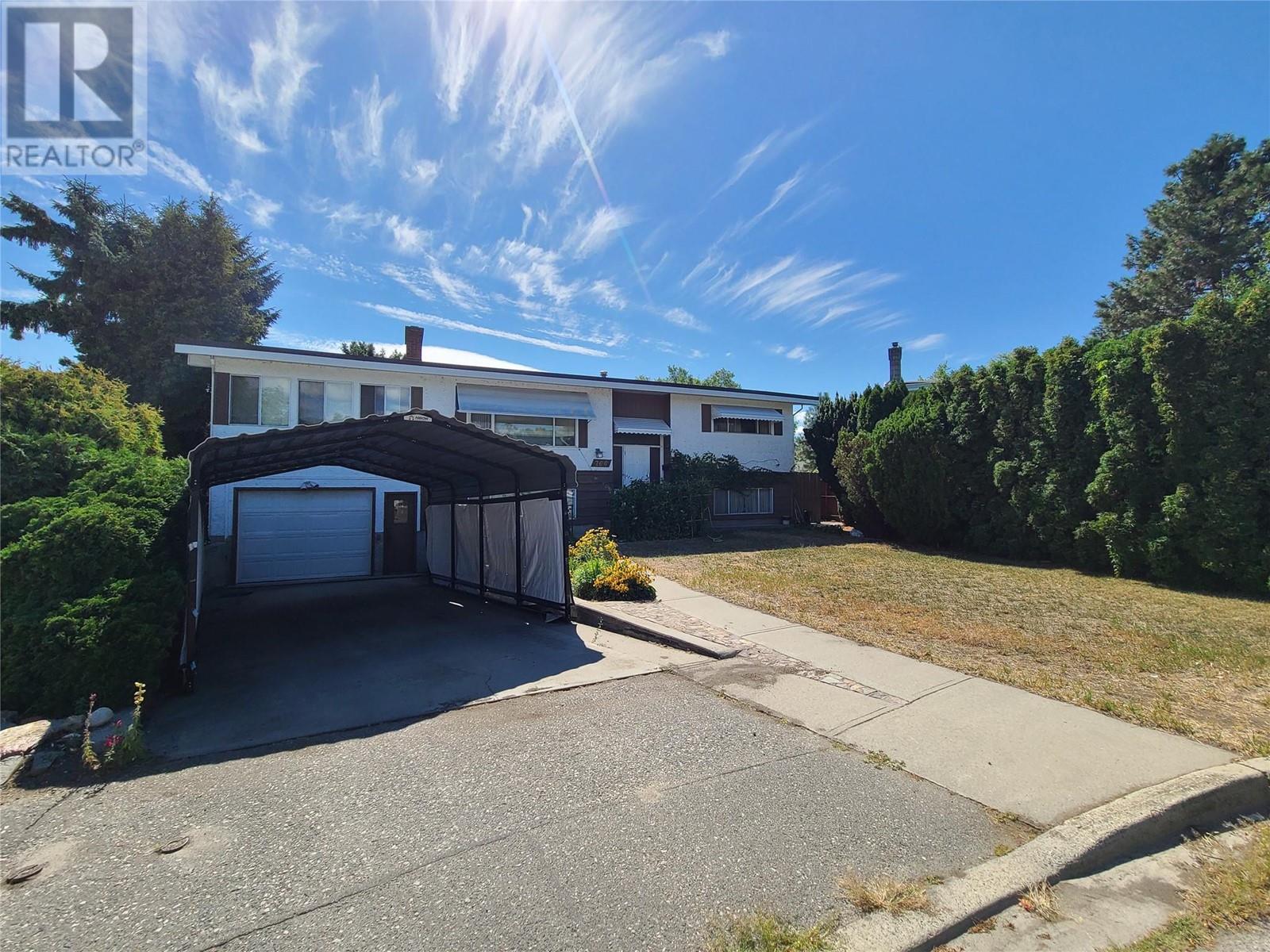 766 Coopland Crescent