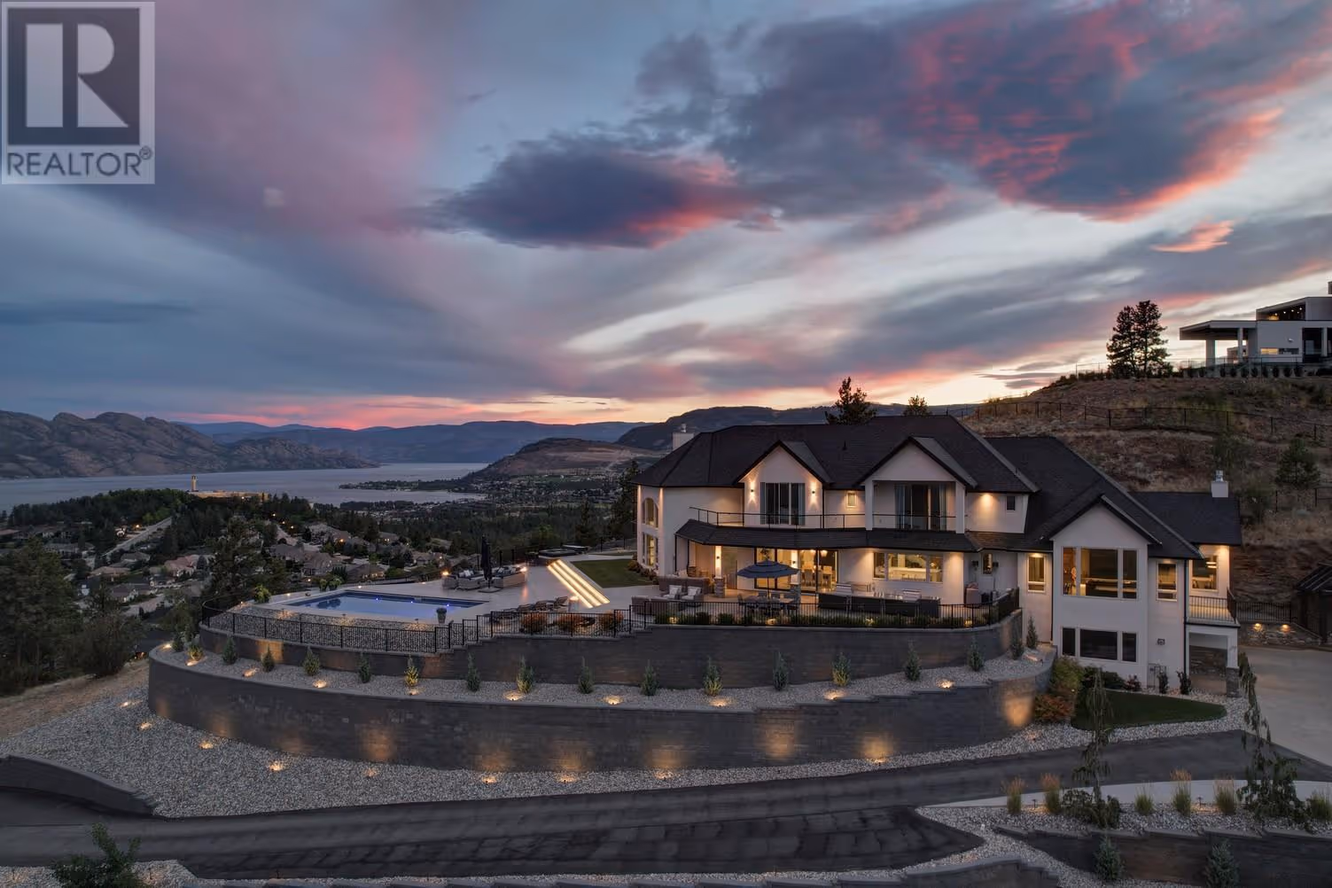 1520 Vineyard Drive