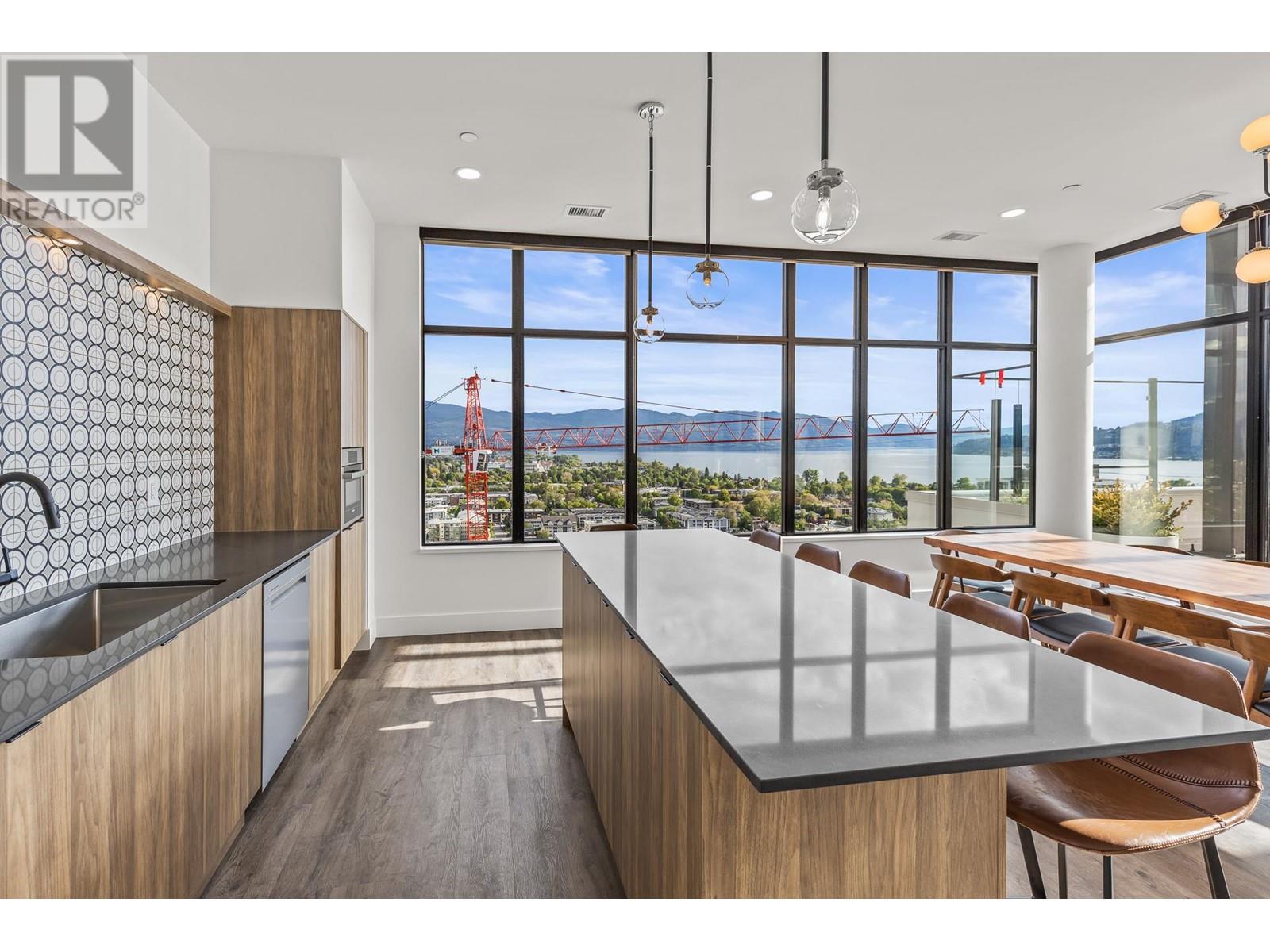 1471 St Paul Street Unit# 606 Lot# 7