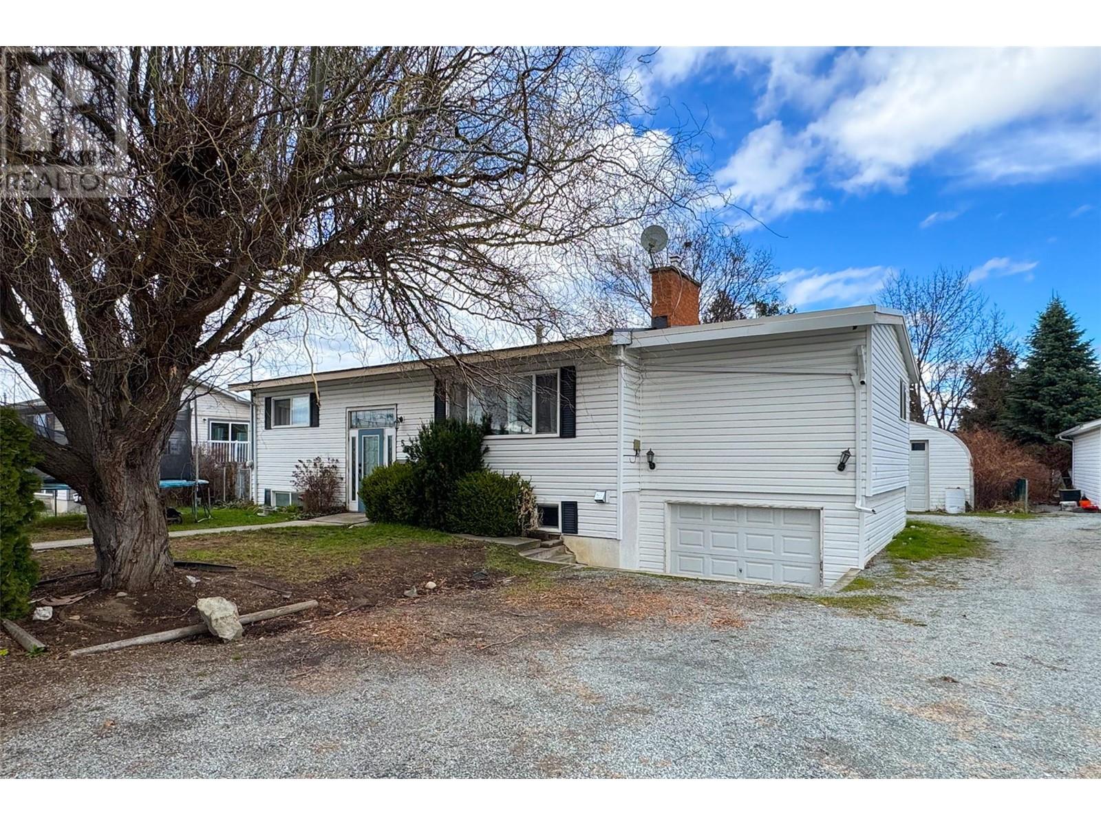 570 Hollydell Road