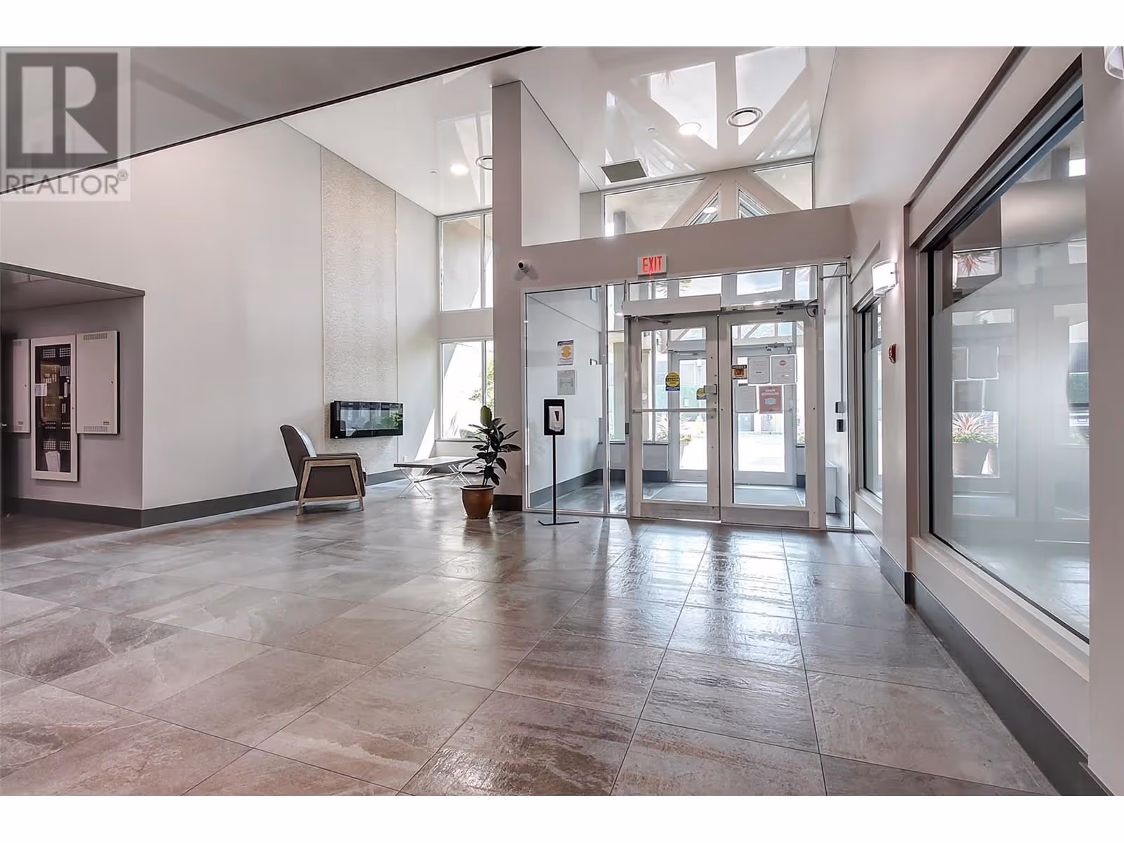 1152 Sunset Drive Unit# 1702