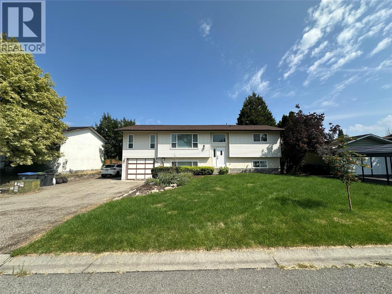 410 Hillaby Avenue
