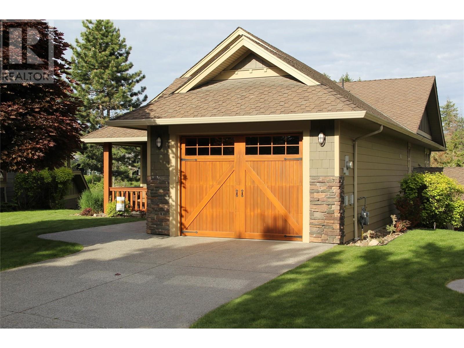 27 Birdie Lake Drive Unit# 4