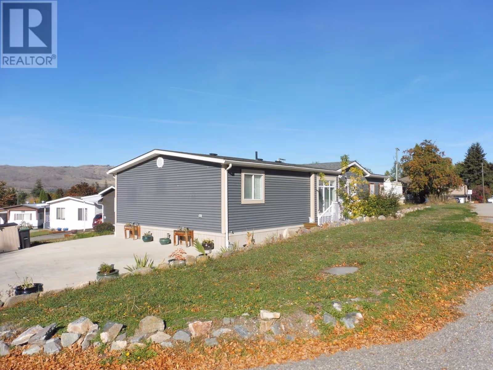 1600 43 Avenue Unit# 25
