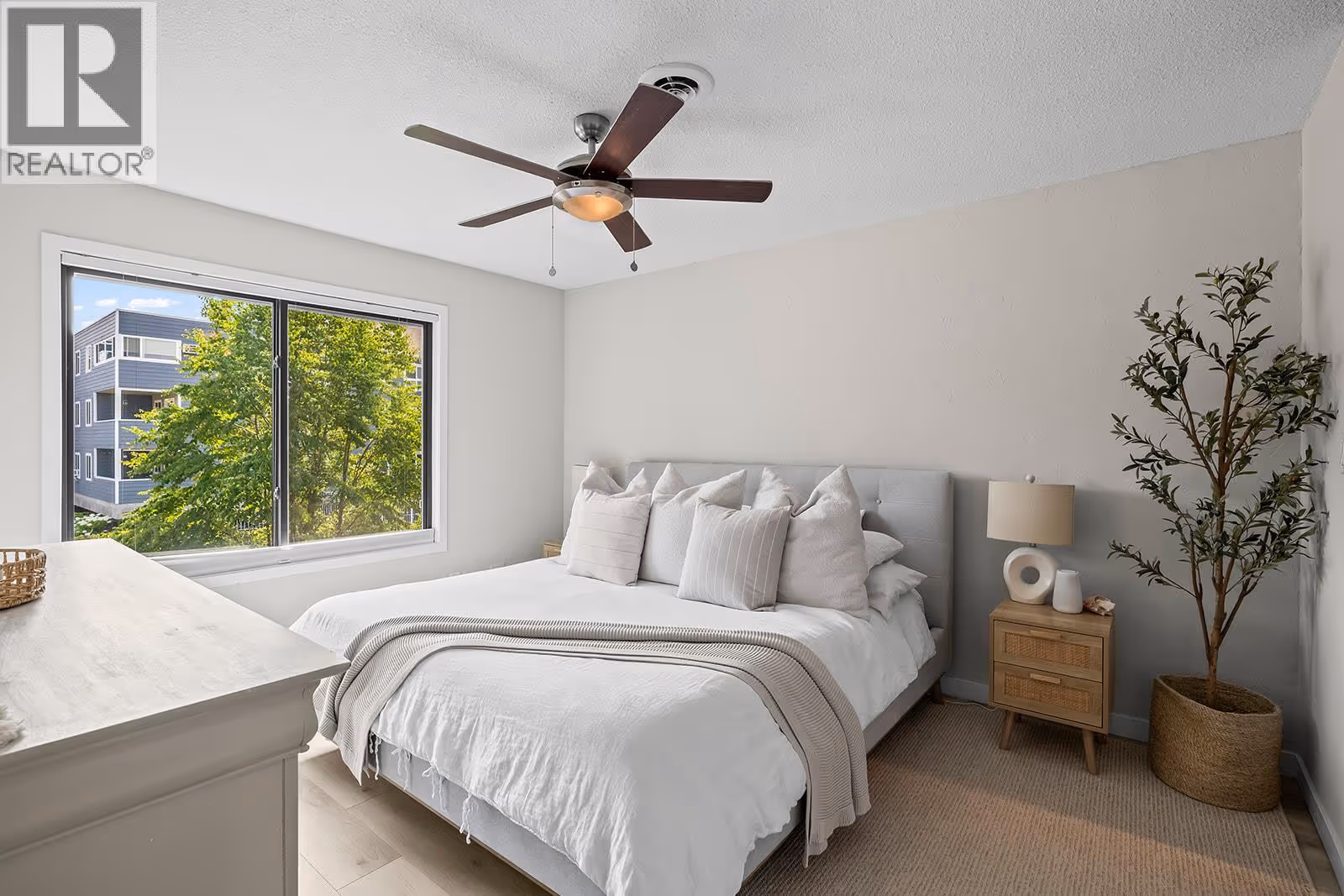 1870 Parkinson Way Unit# 206