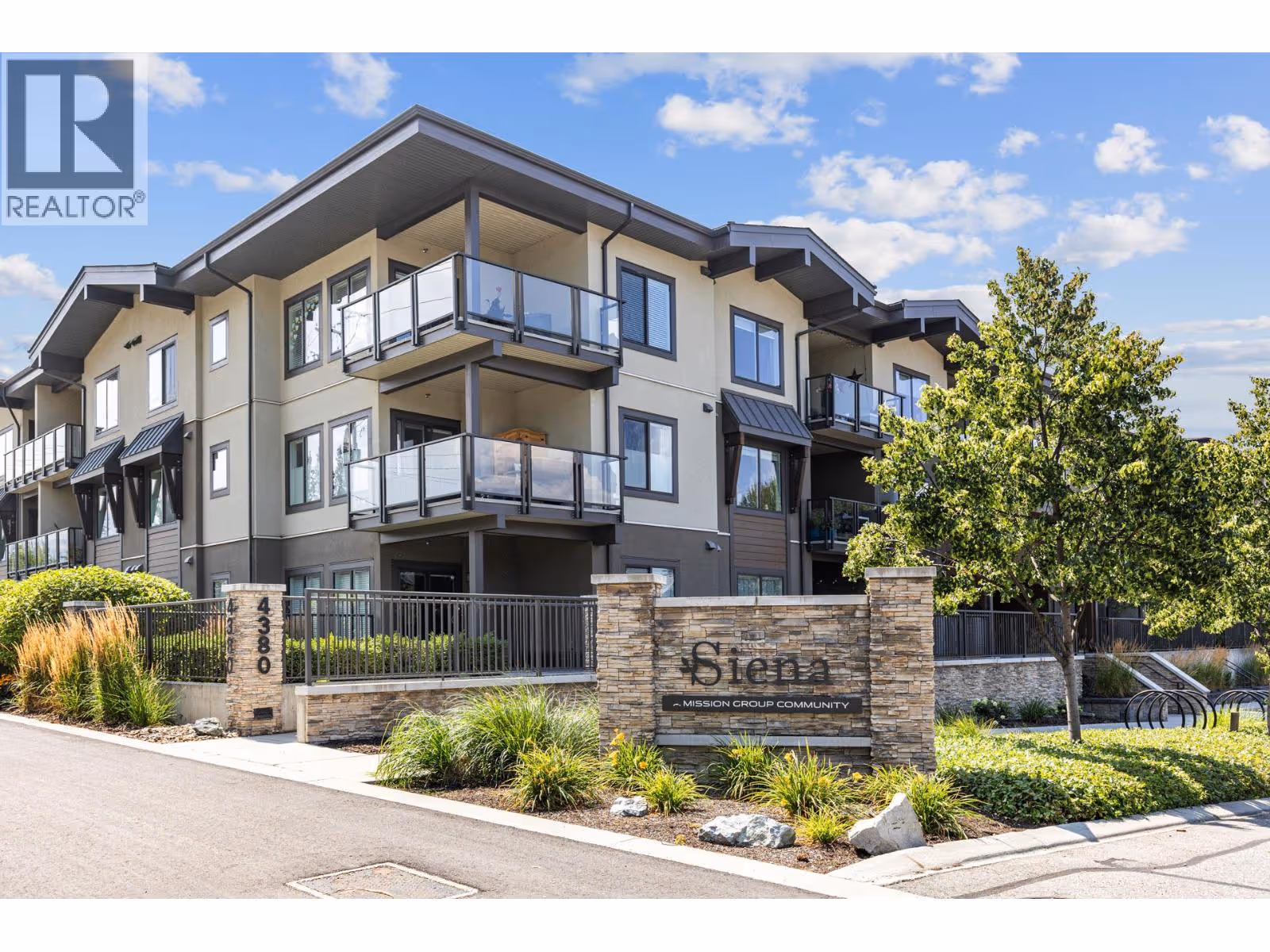 4380 Lakeshore Road Unit# 115