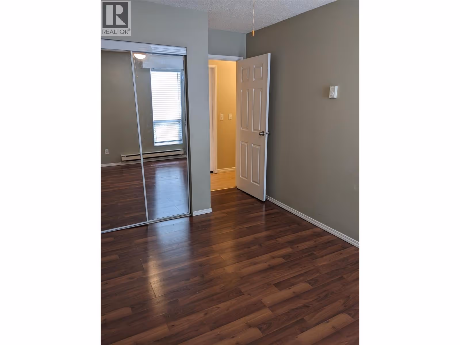 3800 40 Avenue Unit# 15