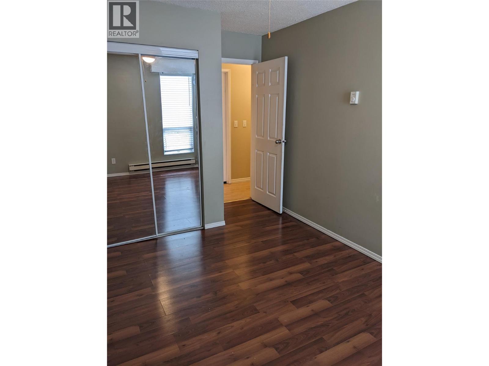 3800 40 Avenue Unit# 15