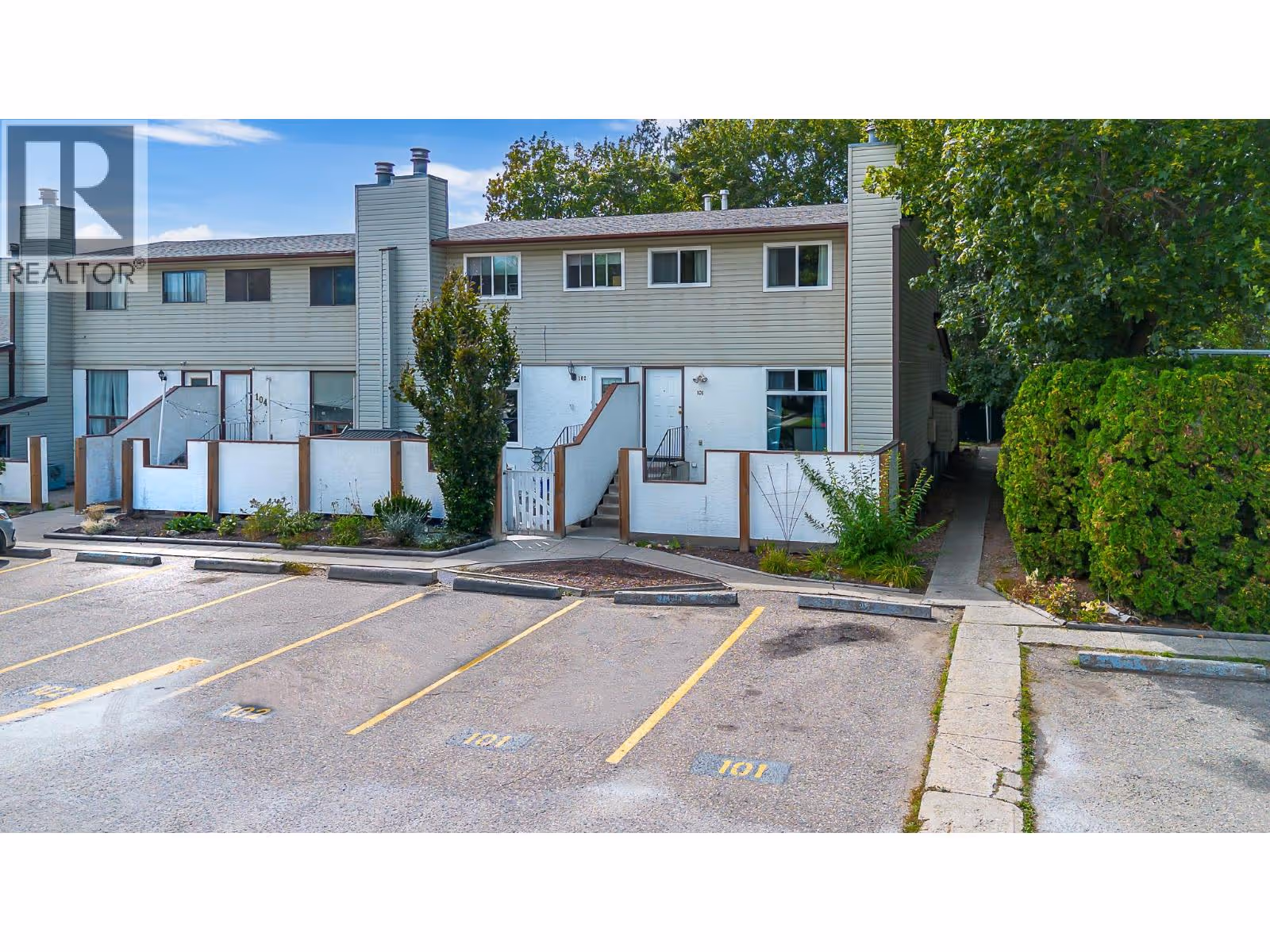 2100 43 Avenue Unit# 101