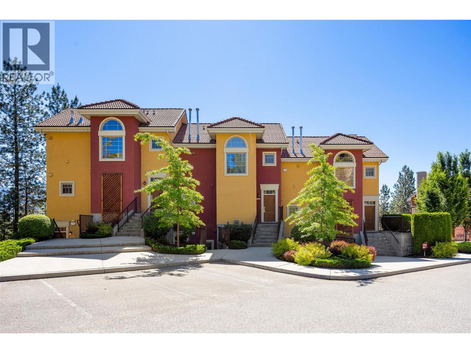 1795 Country Club Drive Unit# 204