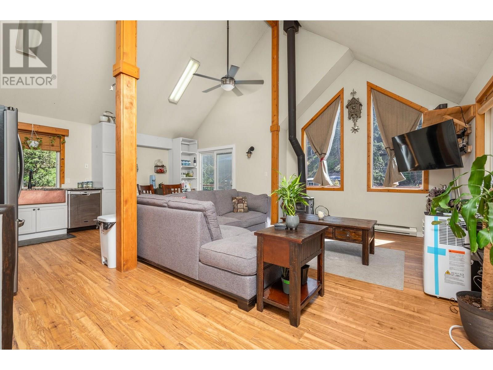 322 Northern View Drive