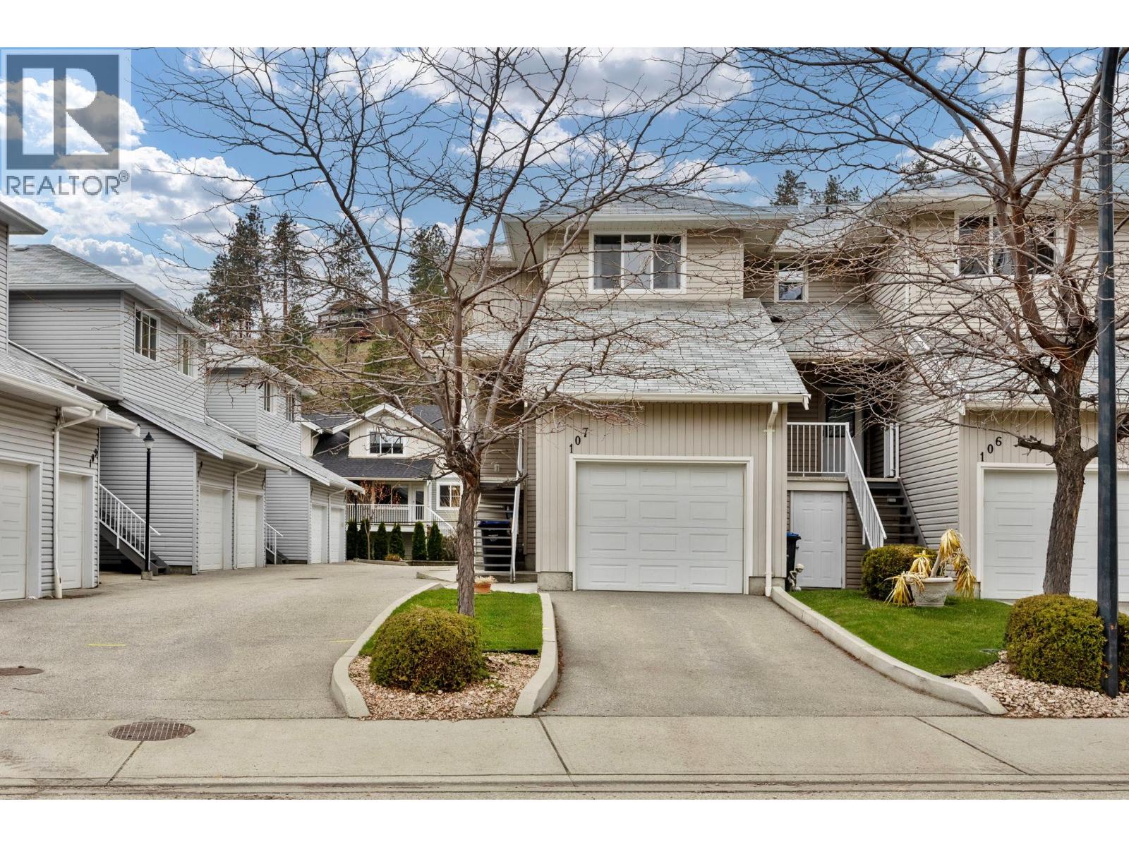 5460 Clements Crescent Unit# 107