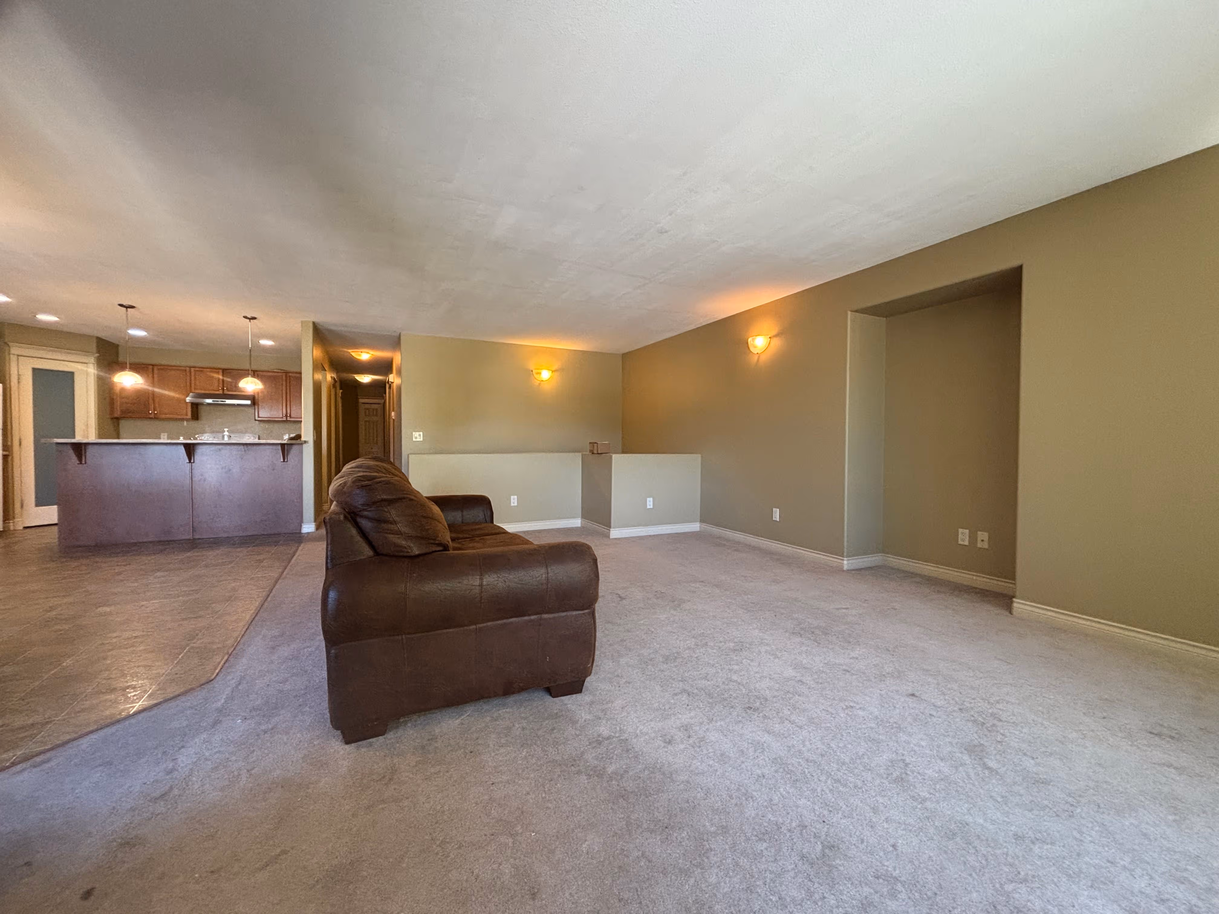 3 bed 2 bath top floor in Rutland