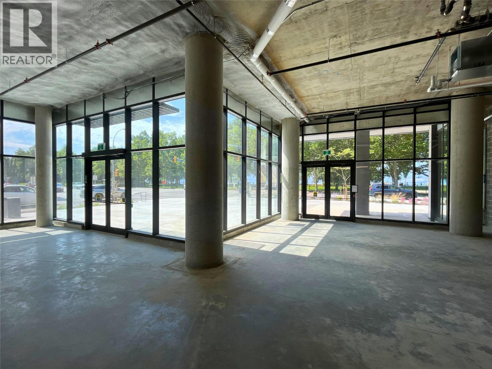 3413 Lakeshore Road