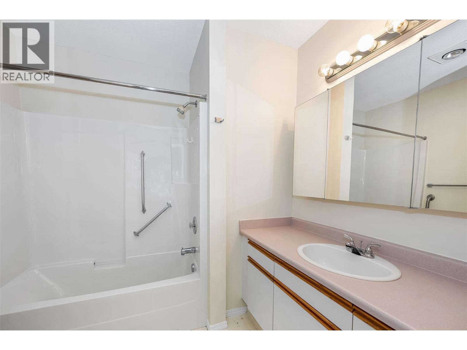 3805 30 Avenue Unit# 112