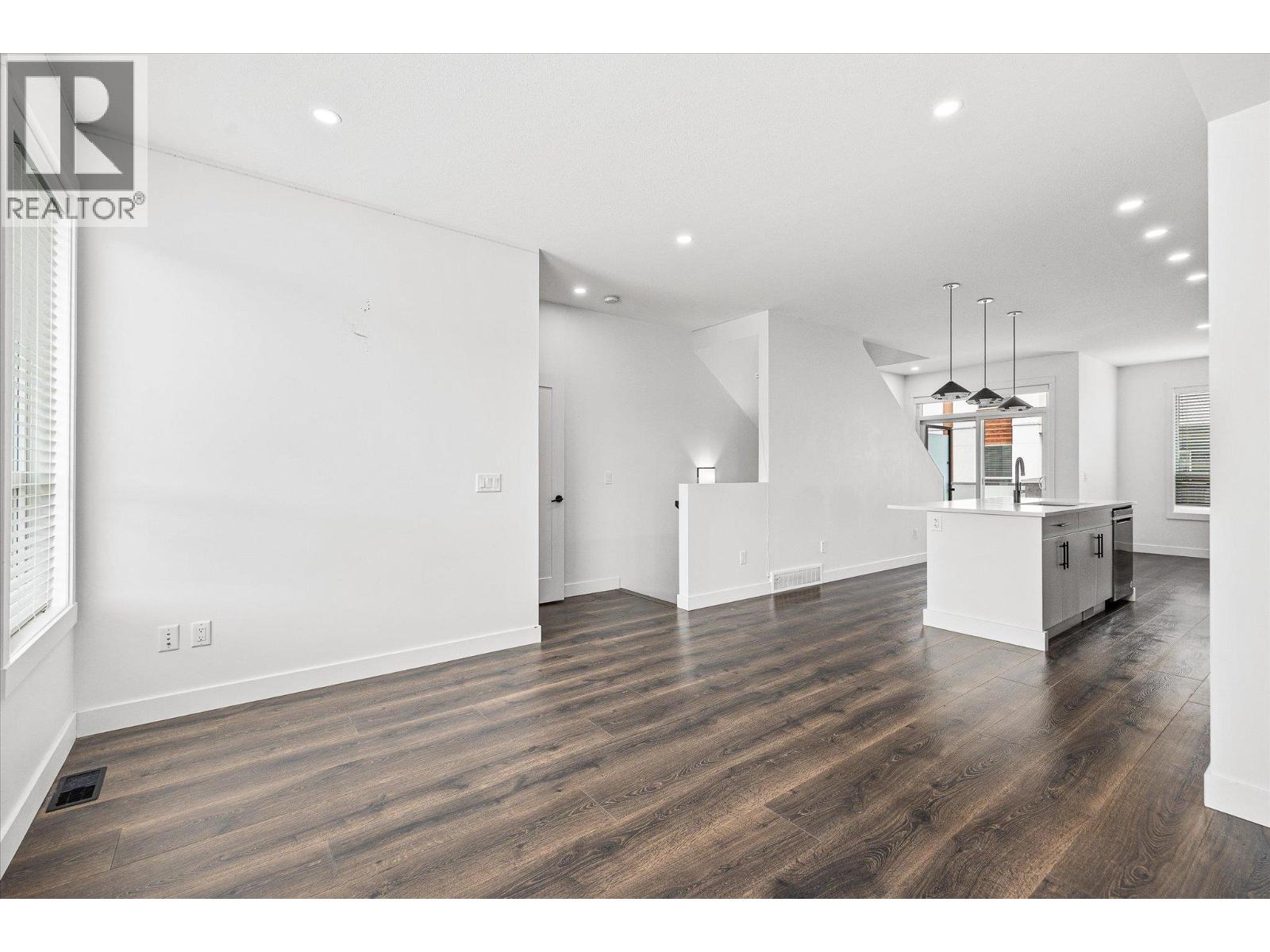 610 Academy Way Unit# 367
