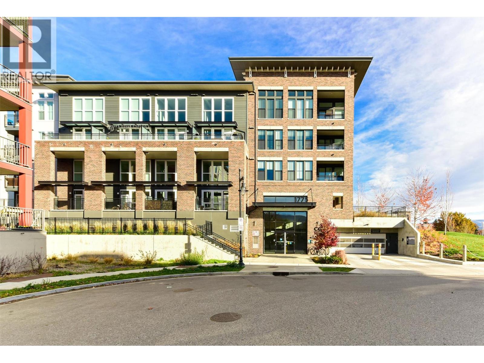 1775 Chapman Place Unit# PH12