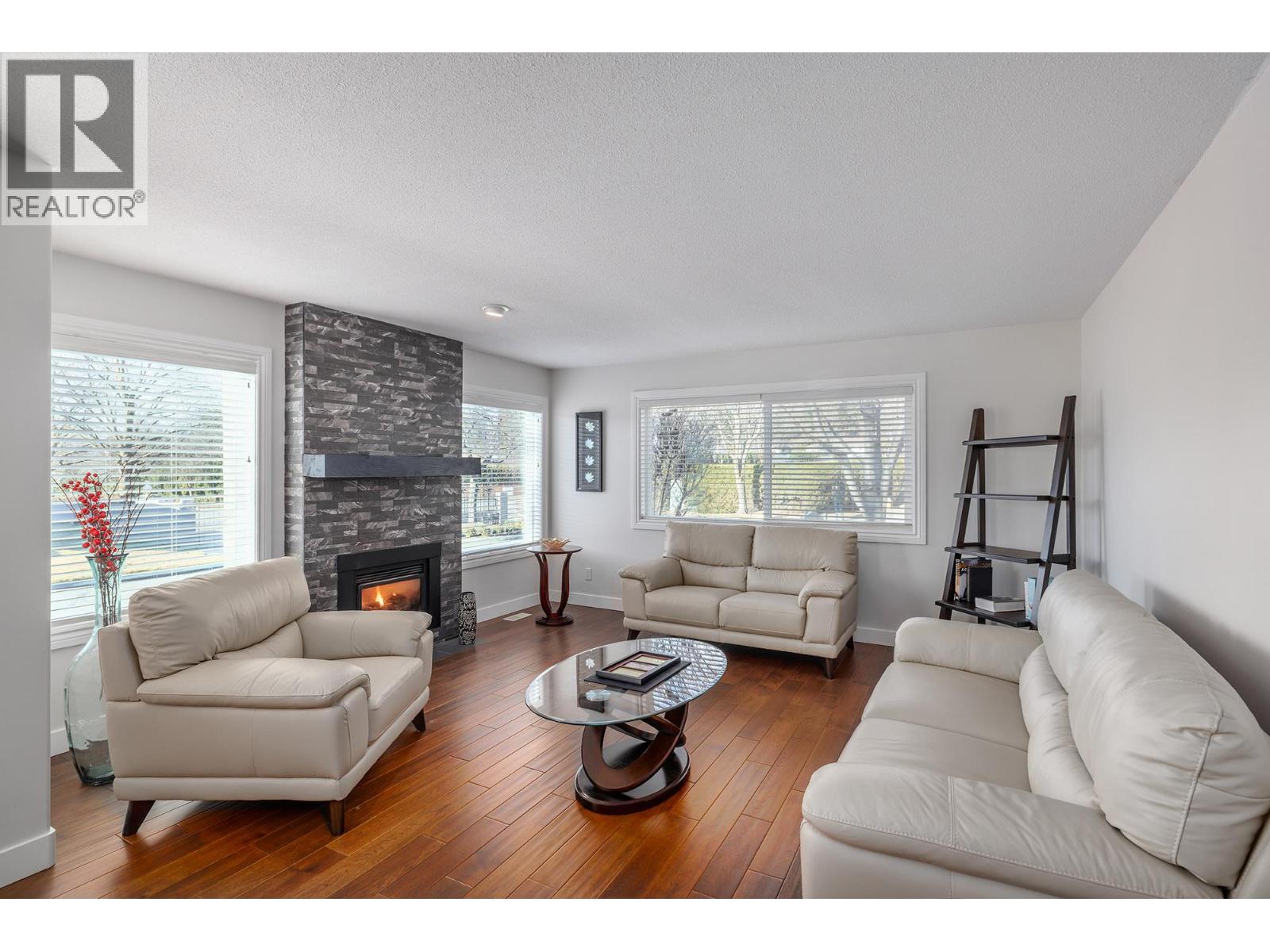 615 Glenmeadows Road Unit# 70 Lot# 24