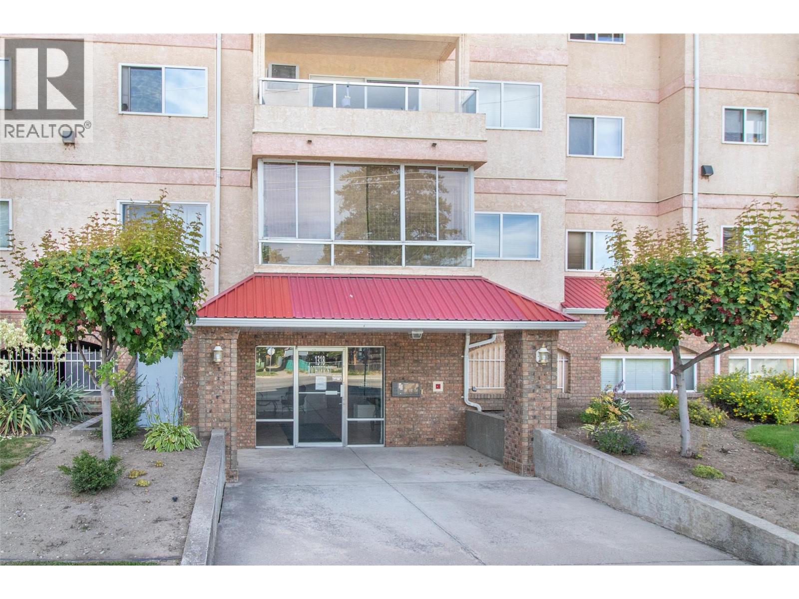 1318 Richter Street Unit# 304