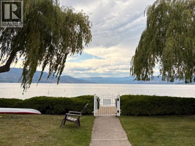 4004 BLUEBIRD Road Unit# 301