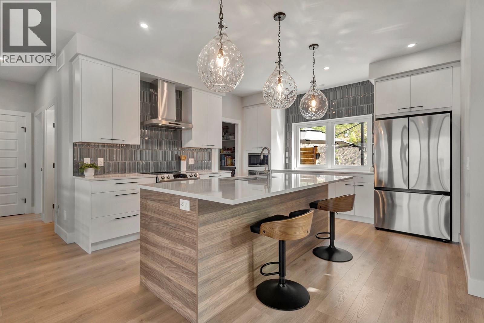 1131 Collinson Court