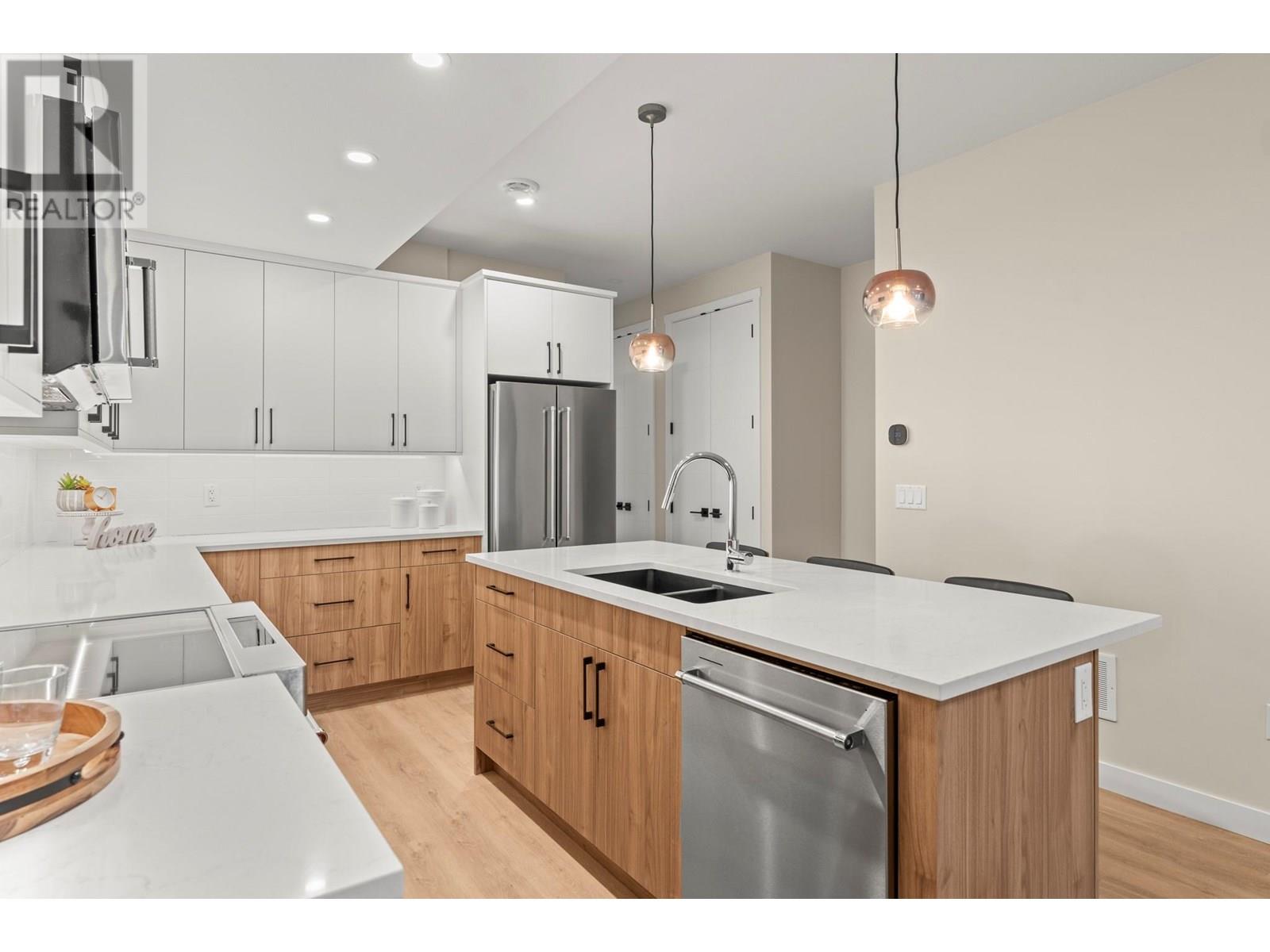 3907 26 Street Unit# 2