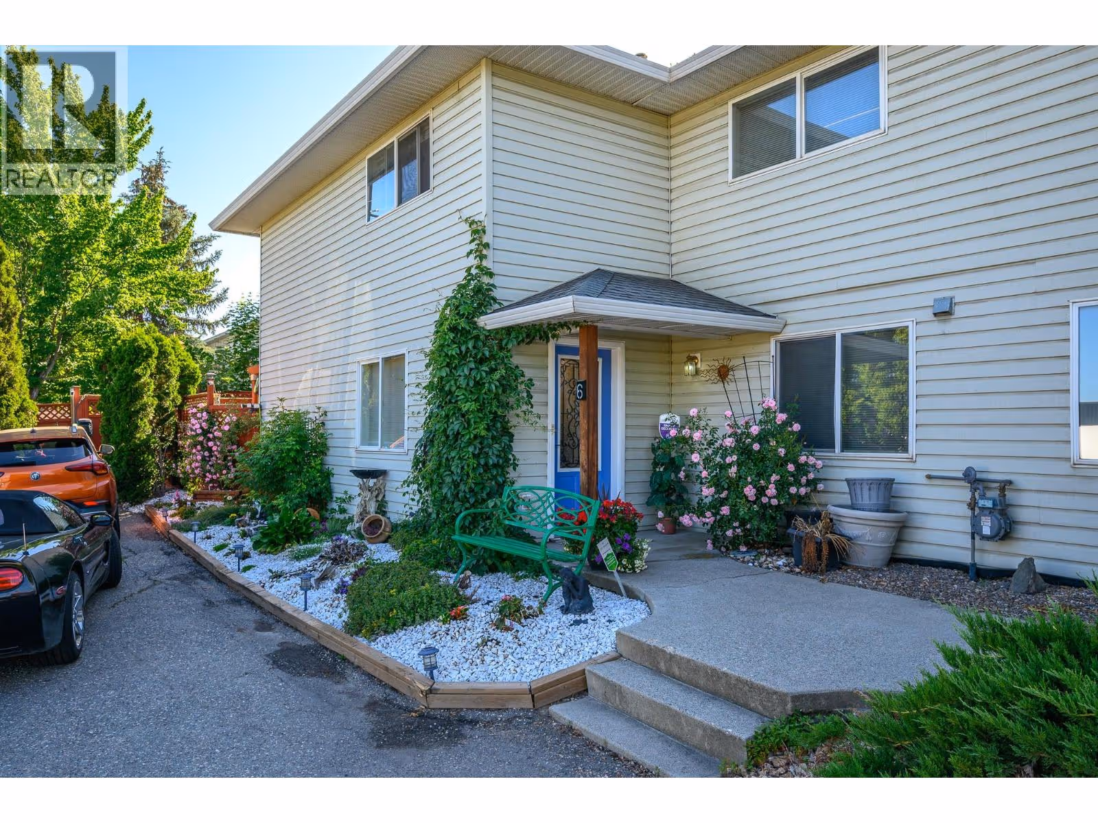 1041 11 Avenue Unit# 3