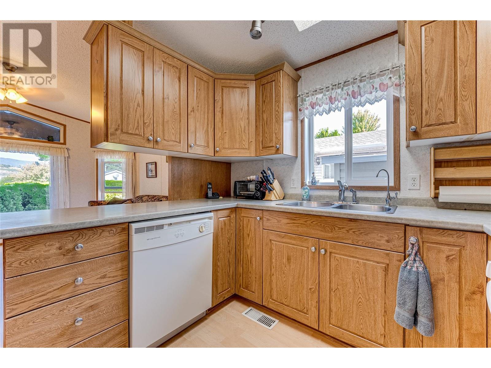 8000 Highland Road Unit# 106