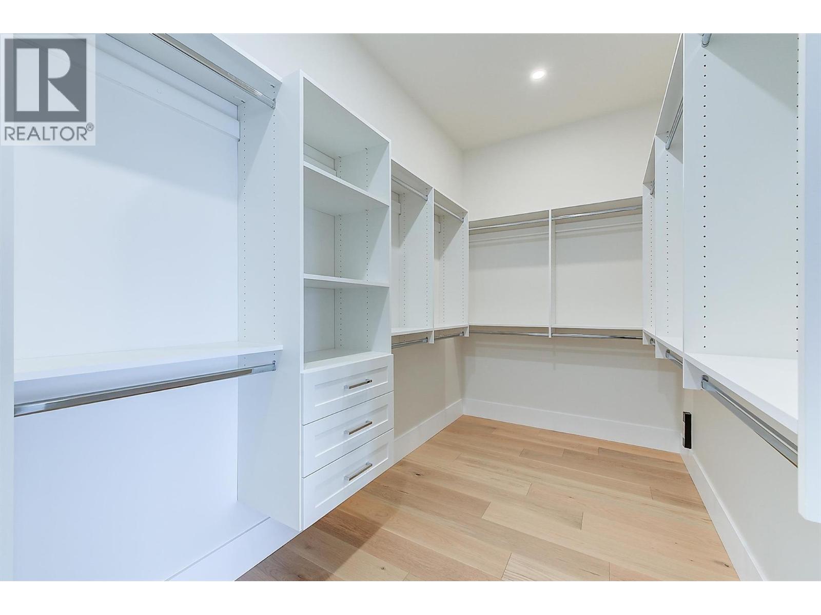 1511 Vineyard Drive
