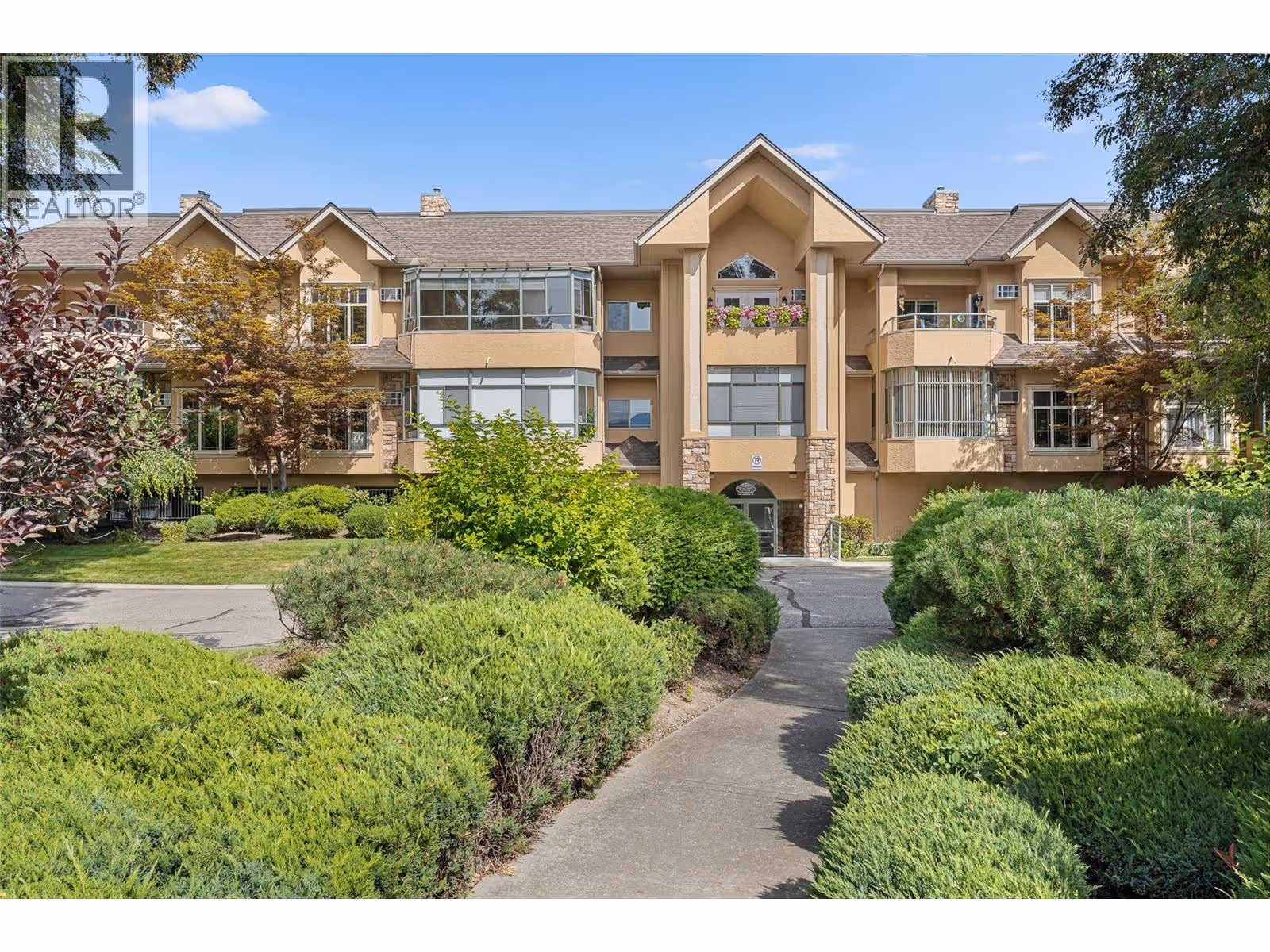 1152 Lanfranco Road Unit# 210
