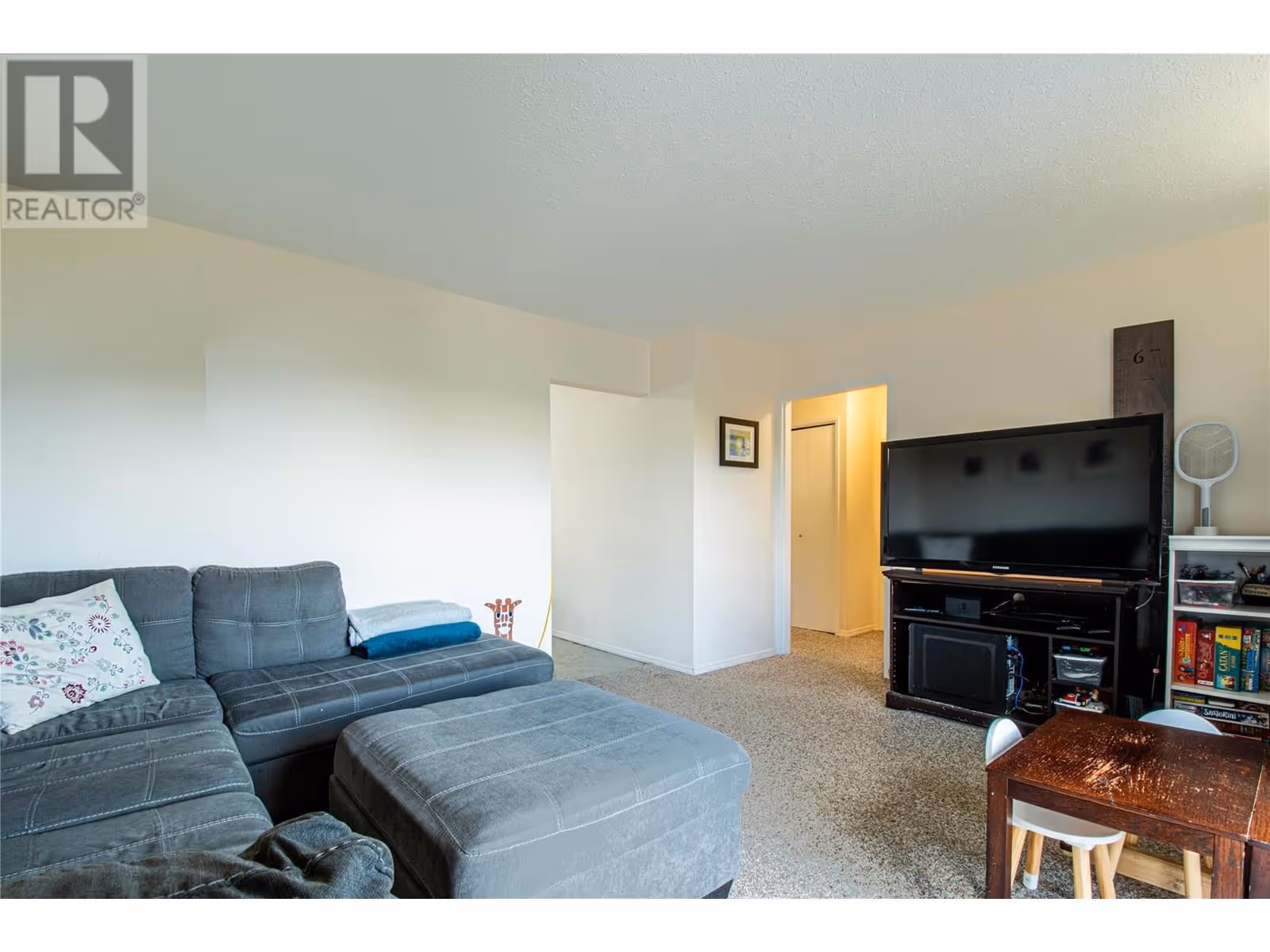 4904 Pleasant Valley Road