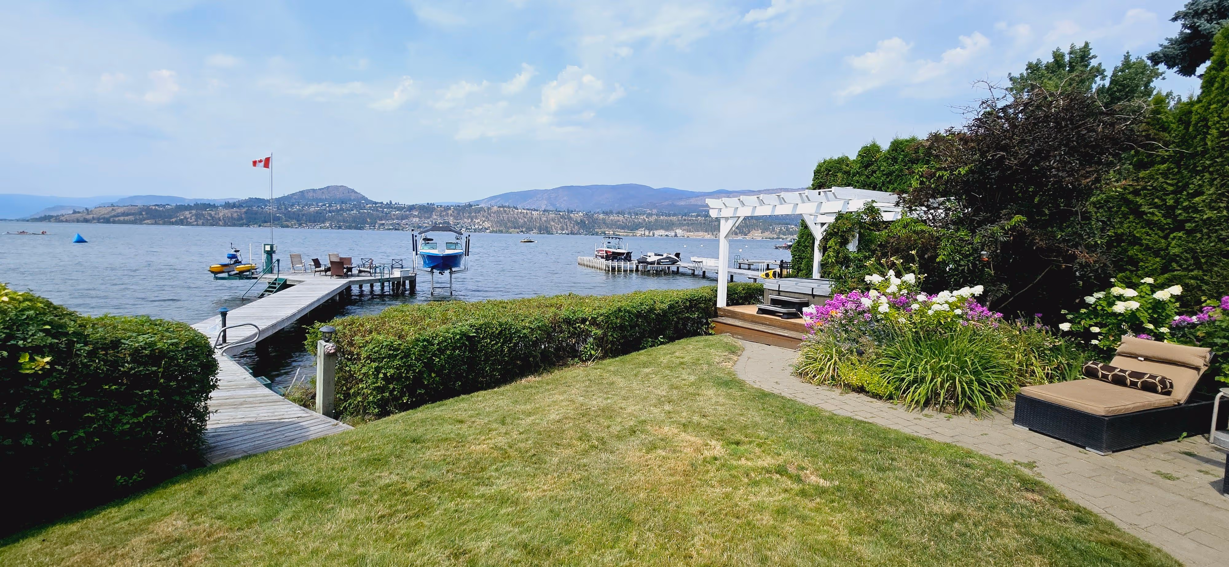 Lakefront - Furnished - 3 Bed, 3 Bath