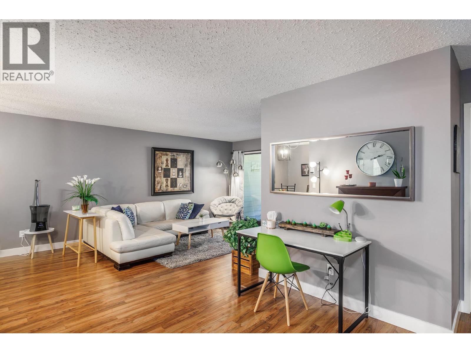 555 Rowcliffe Avenue Unit# 307