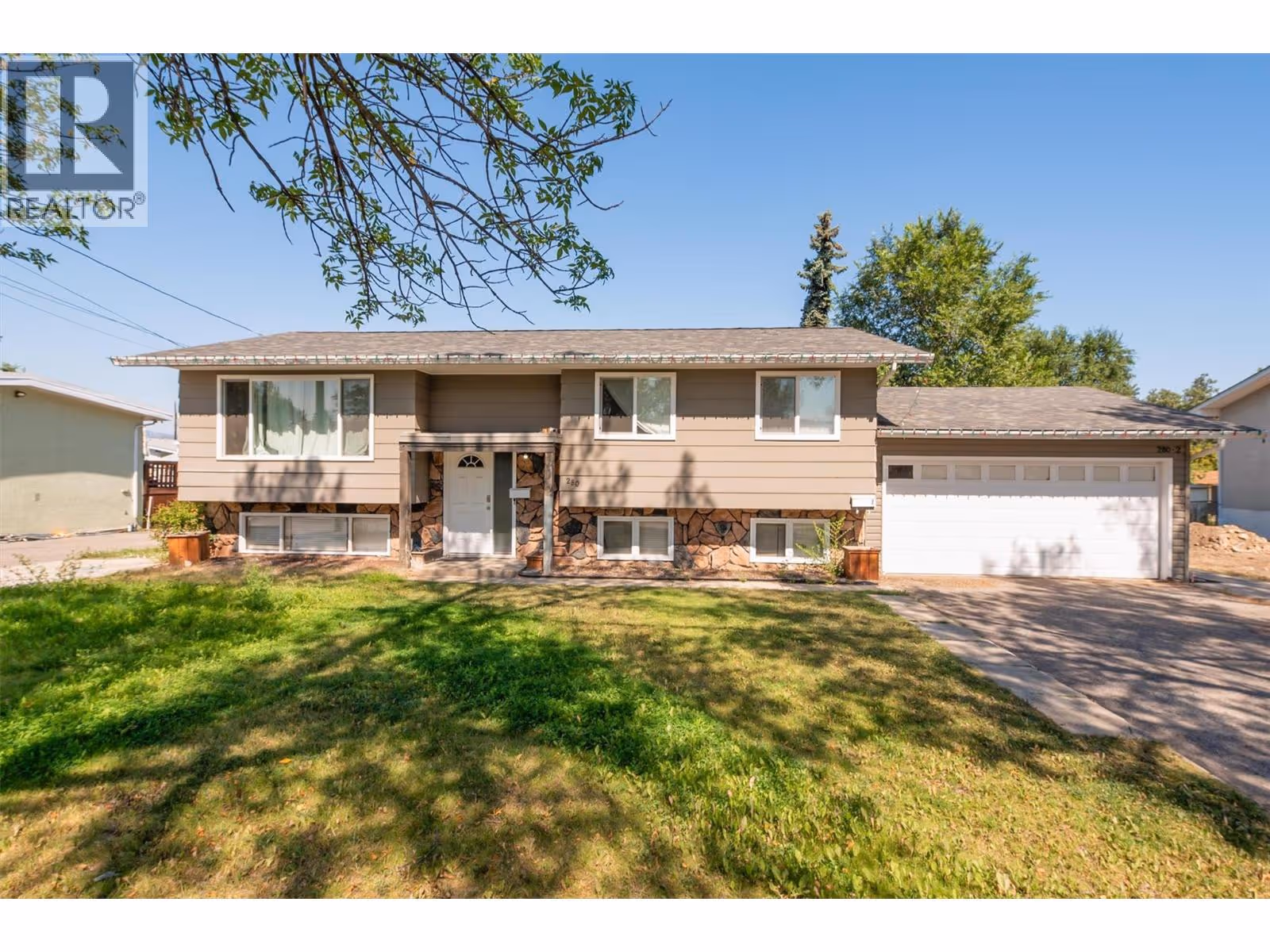 280 HOLBROOK Road W