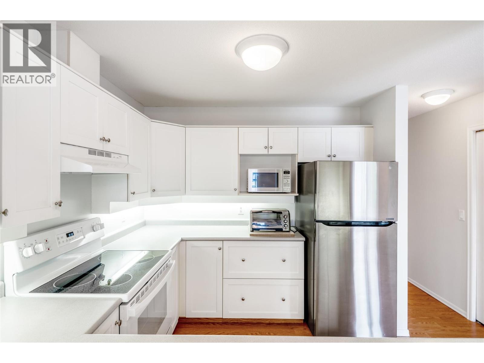 3283 Casorso Road Unit# 210