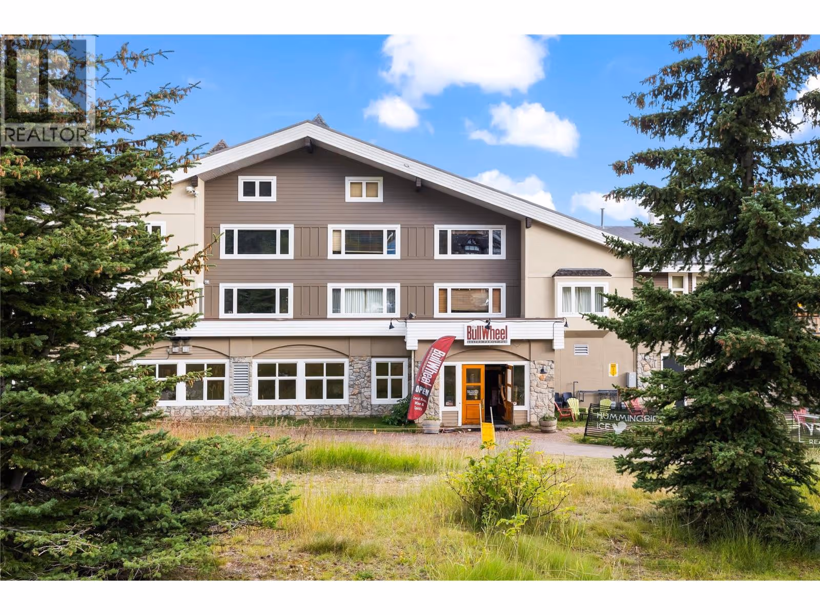 5275 Big White Road Unit# 301