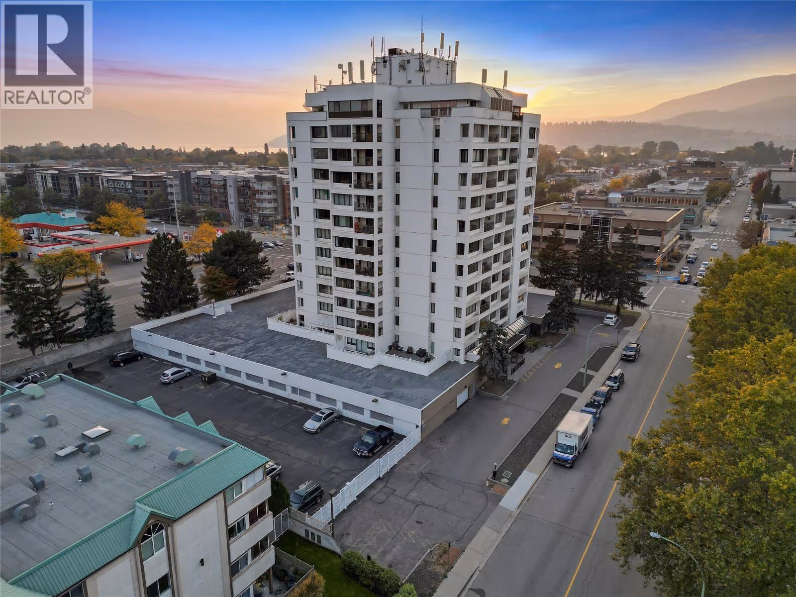 737 Leon Avenue Unit# 1206