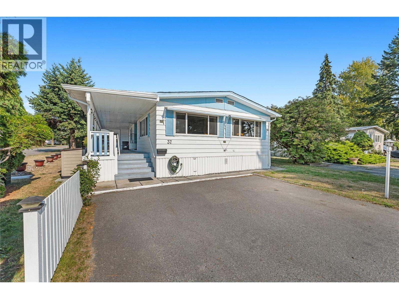 1881 Boucherie Road Unit# 37