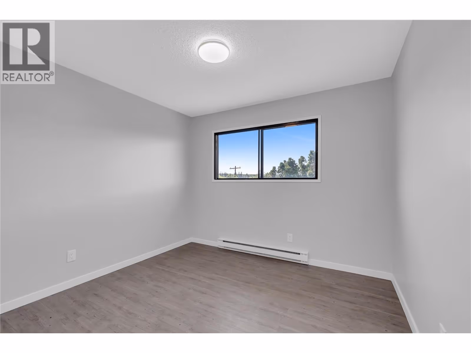 1075 Cactus Road