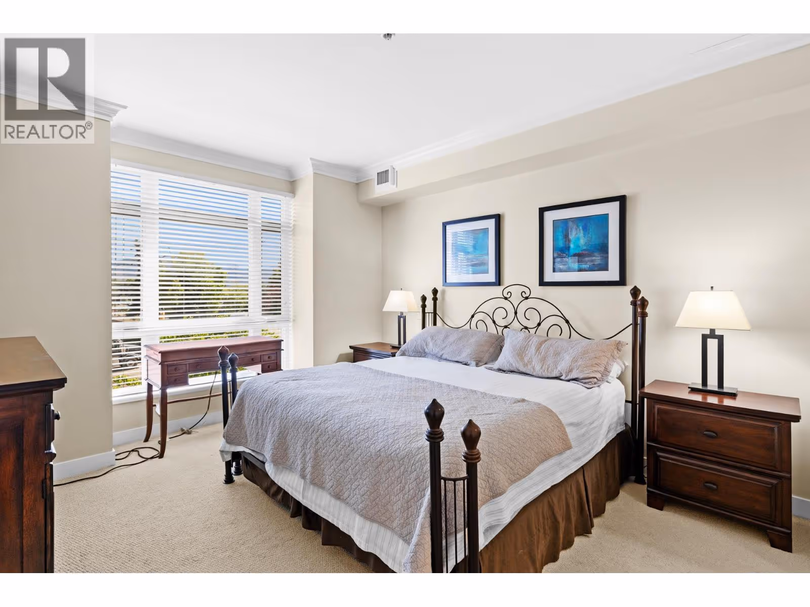 2901 Abbott Street Unit# 204