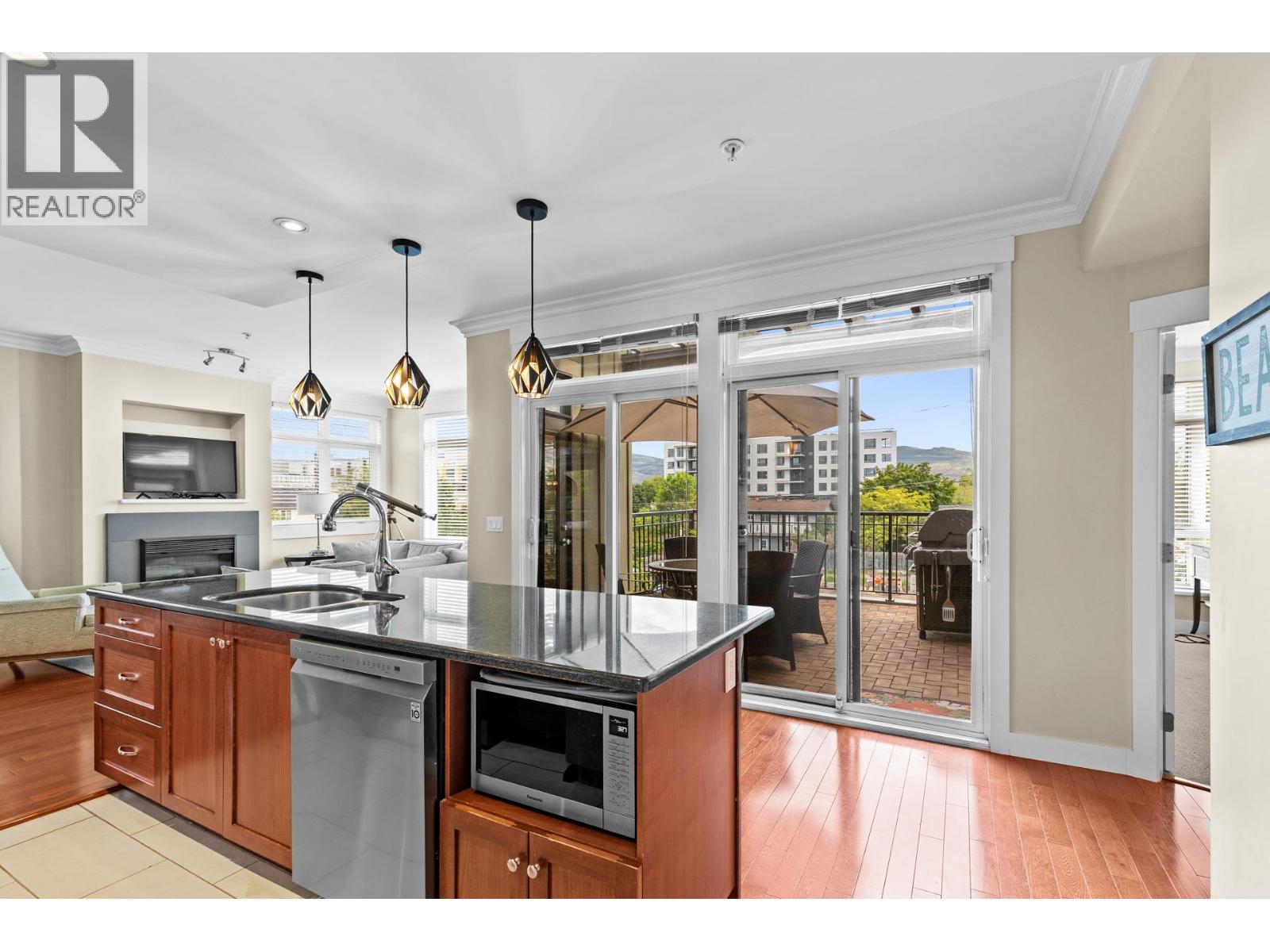 2901 Abbott Street Unit# 204