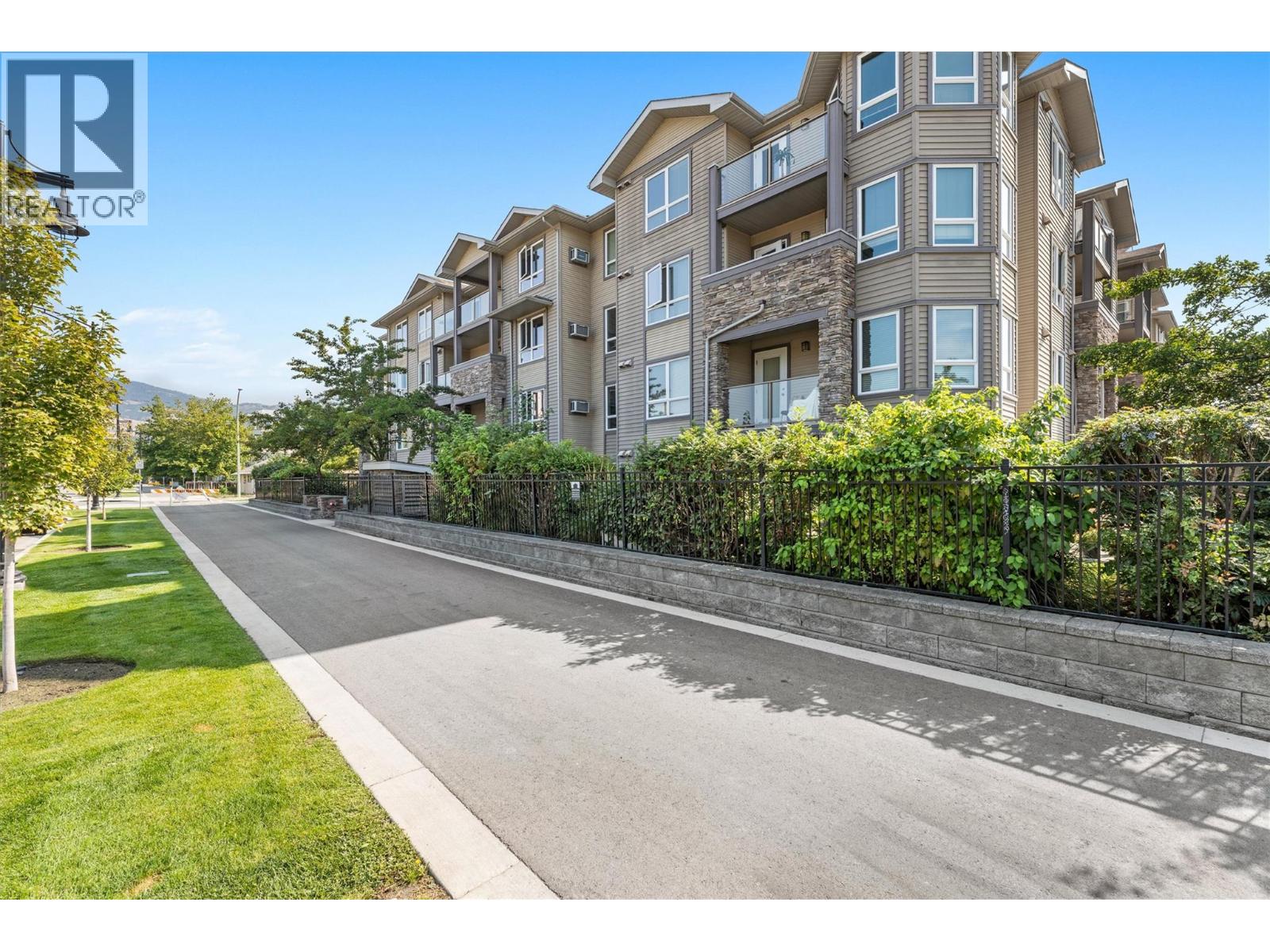 325 McIntosh Road Unit# 3109